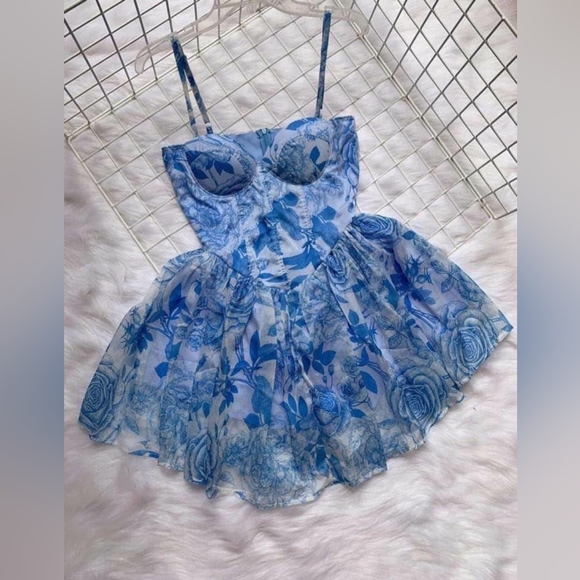 Dreamy Dress - Picture 1 of 1